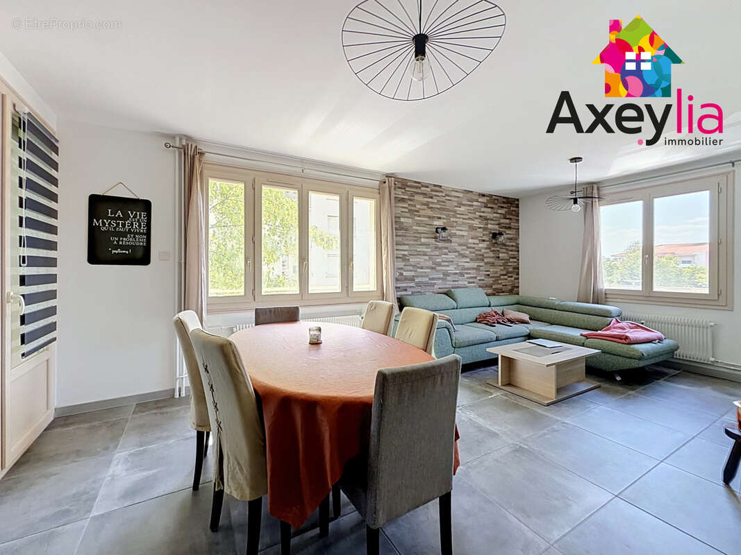 Appartement à RIORGES