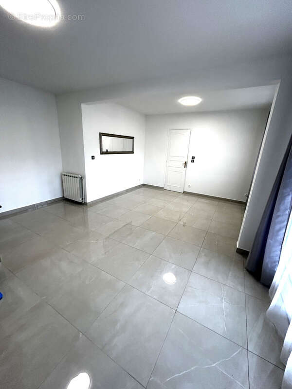 Maison à LES MUREAUX