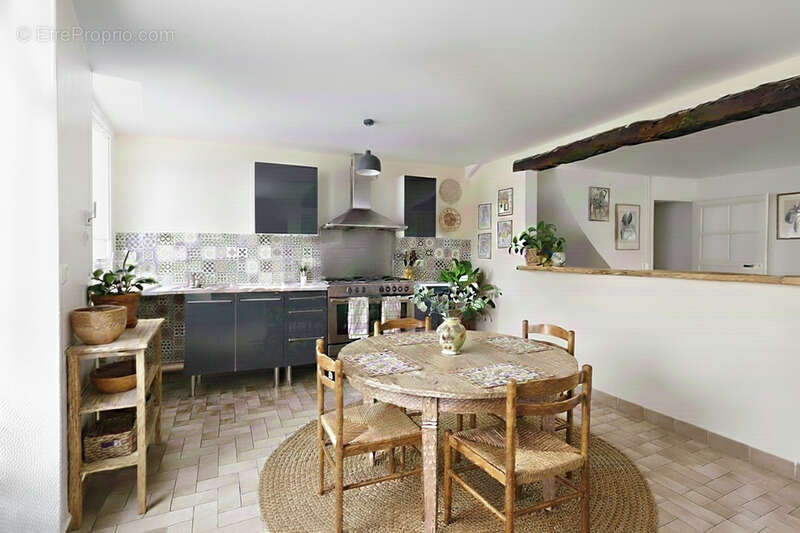 Dpt Yonne (89), à vendre  SAINT VINNEMER Maison rénovée 3 chambres + dépendances 60 m² – Potentiel extension >150 m² – Cœur de v - photo 3
