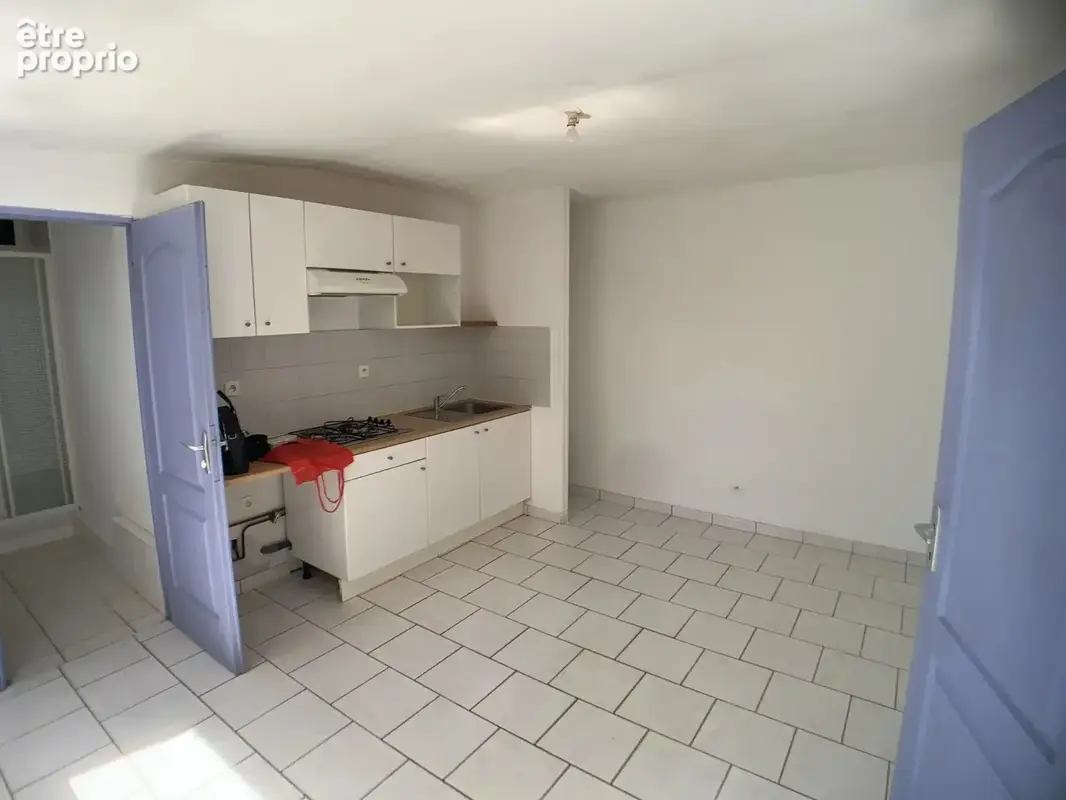 À Vendre : Ensemble de 2 Appartements Proche Centre de Rochefort - photo 6