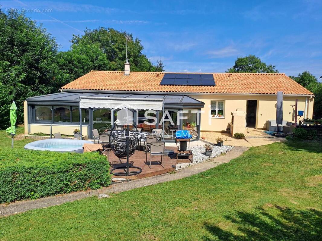 Photo 1 - Maison à BECELEUF