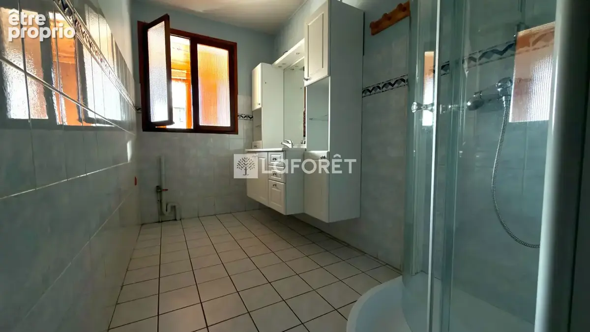 À vendre , maison à rénover au c?ur du village de pussy , la léchère 4 pièces - photo 10