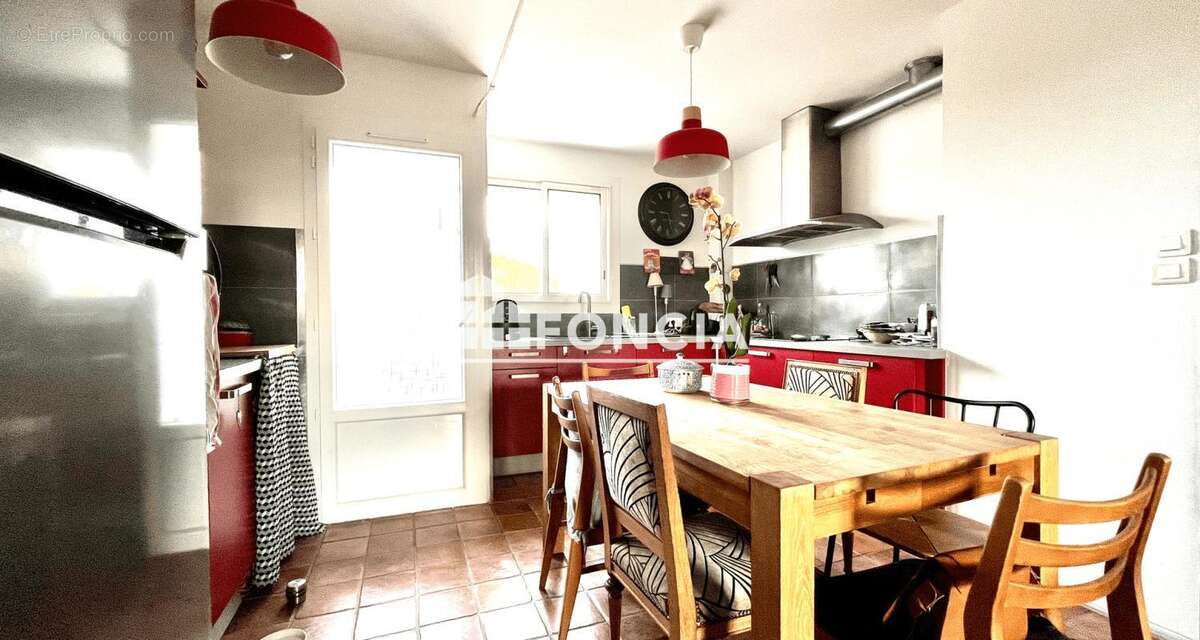 Appartement à SIX-FOURS-LES-PLAGES