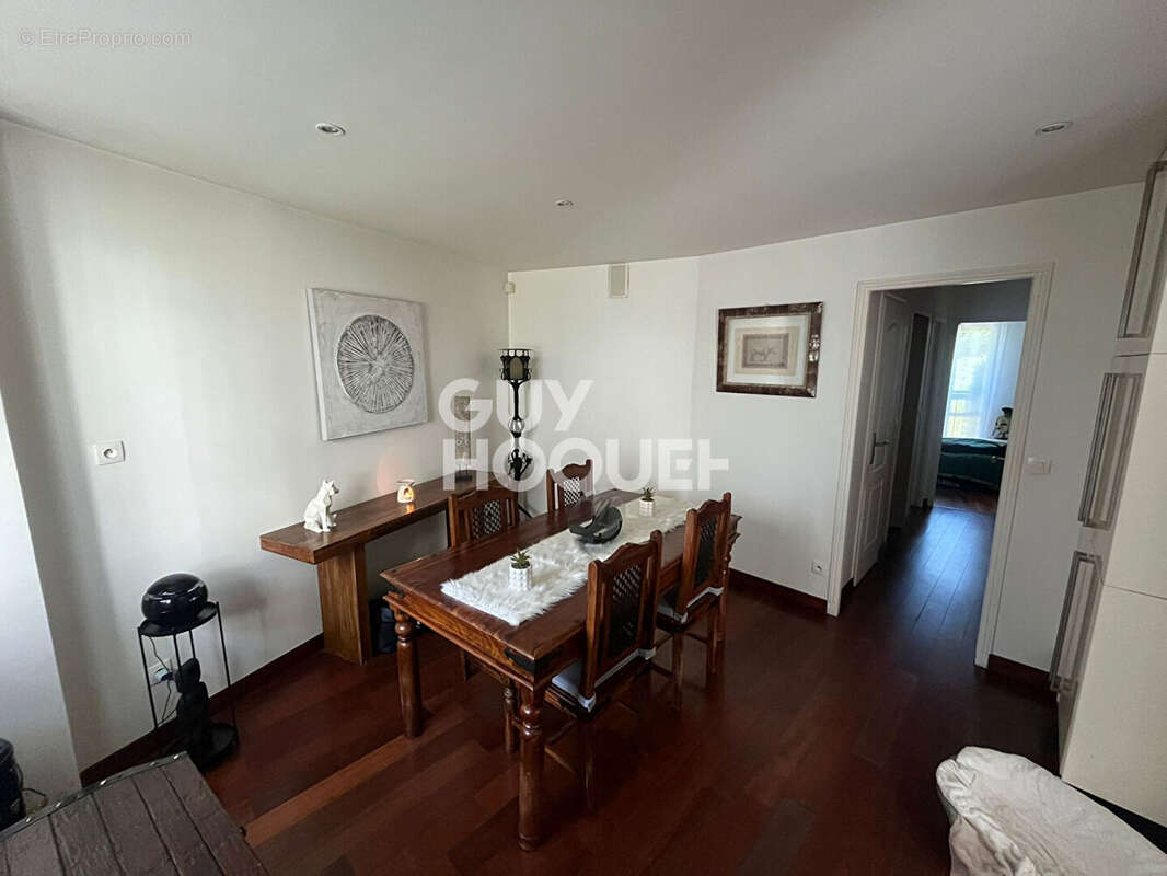 Appartement à COUBRON