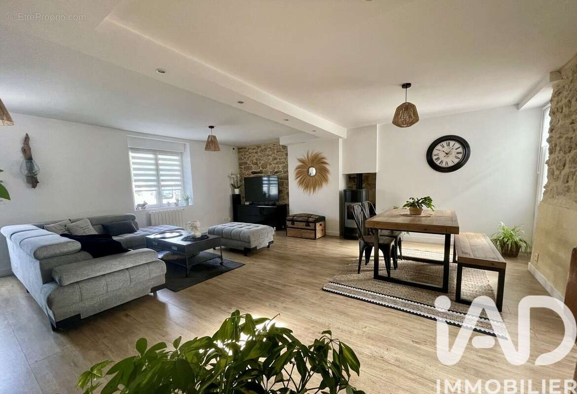 Maison 113 m² à Saint-Andre-Des-Eaux  - photo 2