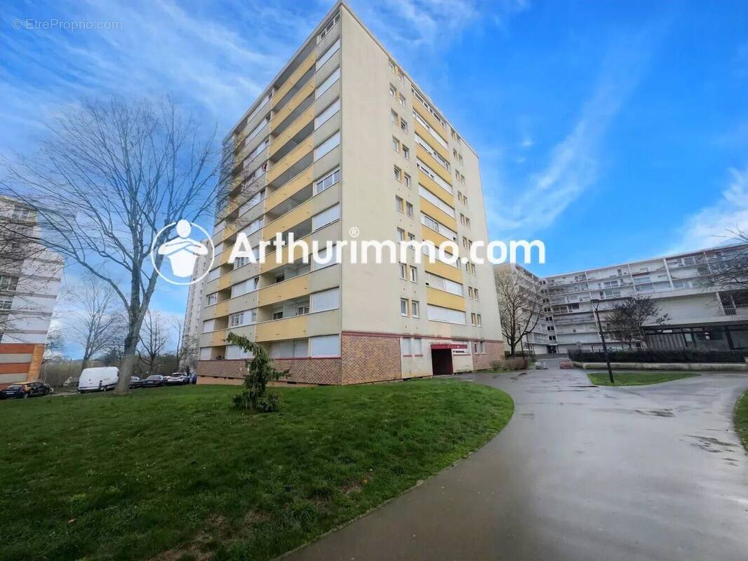 Appartement à MELUN