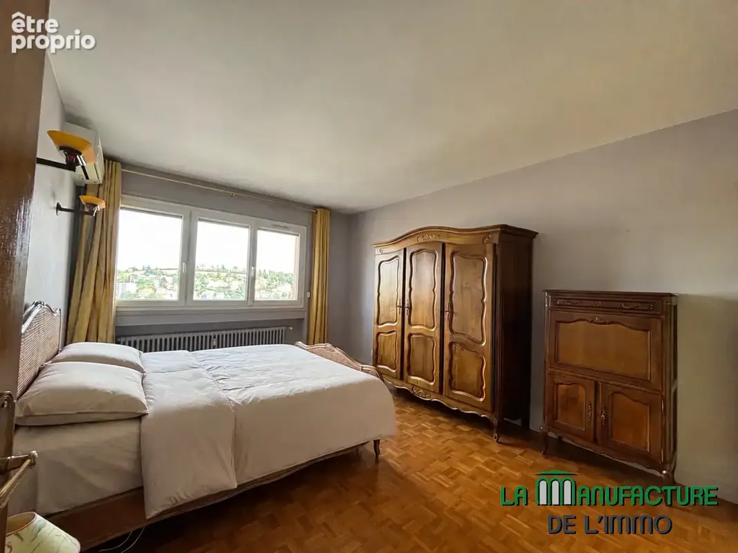 Saint etienne secteur hpl boulevard de la palle - appartement t4 de 91,70m2 a rafraichir avec balcon loggia ca - photo 8
