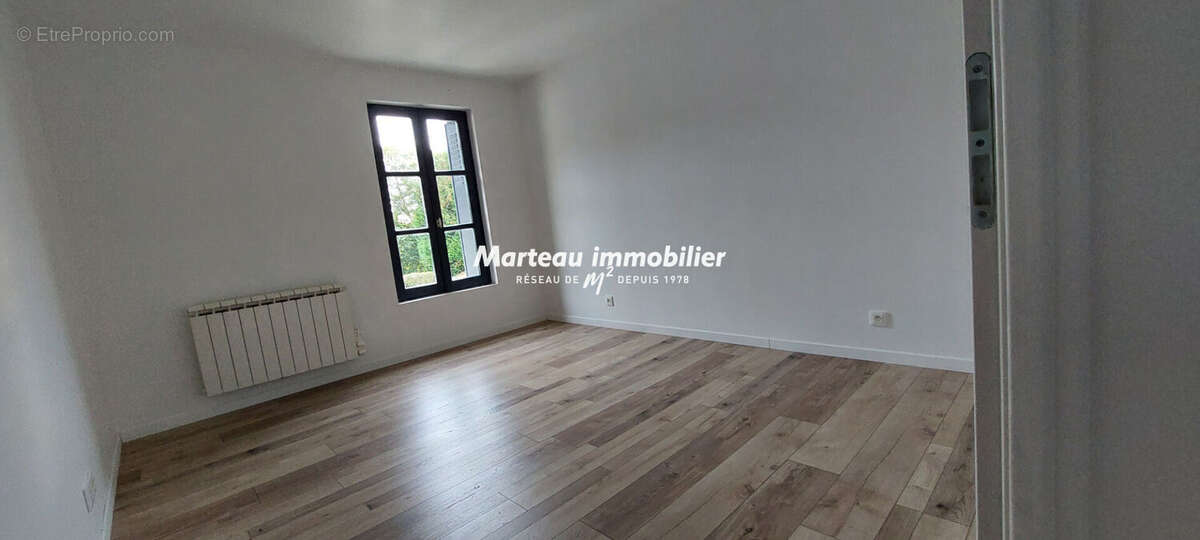 Maison à VOUVRAY-SUR-HUISNE