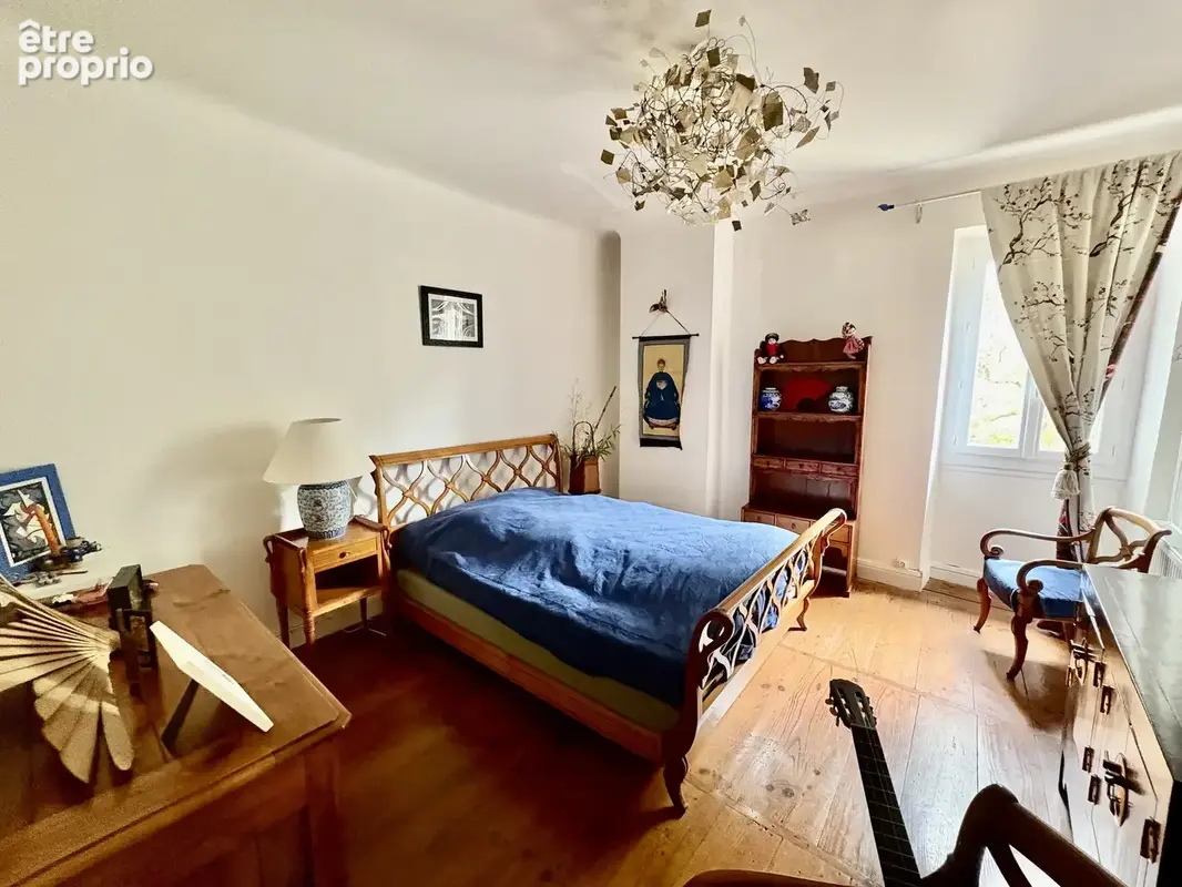 Superbe bâtisse du 17e sur 5,6 hect, piscine, dépendances, parc, bois et terres - photo 16