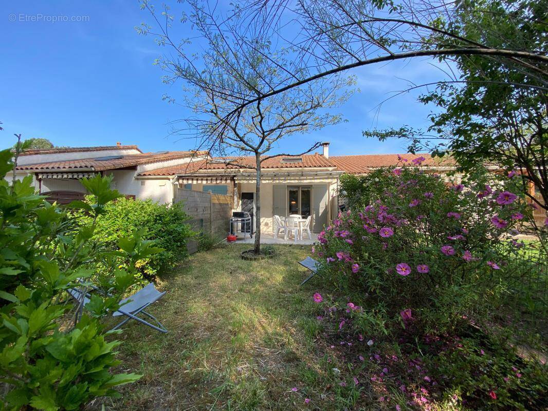 Maison à LES MATHES