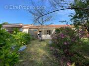 Maison à LES MATHES