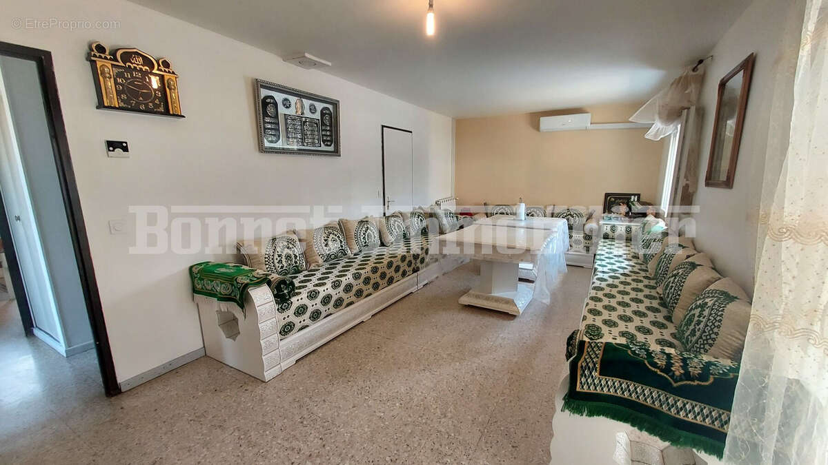 Maison à MIRABEL-AUX-BARONNIES