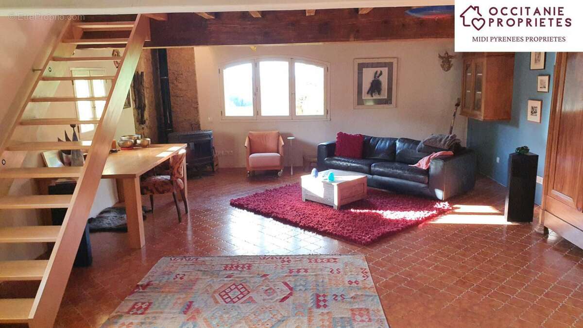 Maison à CASTELNAU-DURBAN