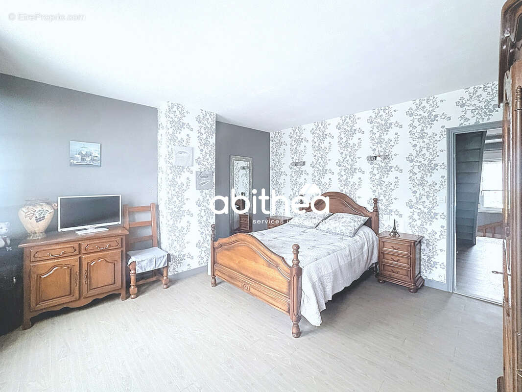 Maison à COURRIERES