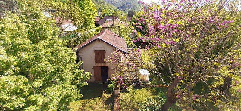 Maison à VILLEFRANCHE-DE-ROUERGUE