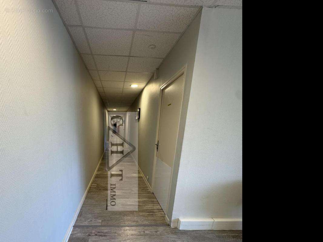 À vendre bureaux de 265m²à vitry-sur-seine - photo 5