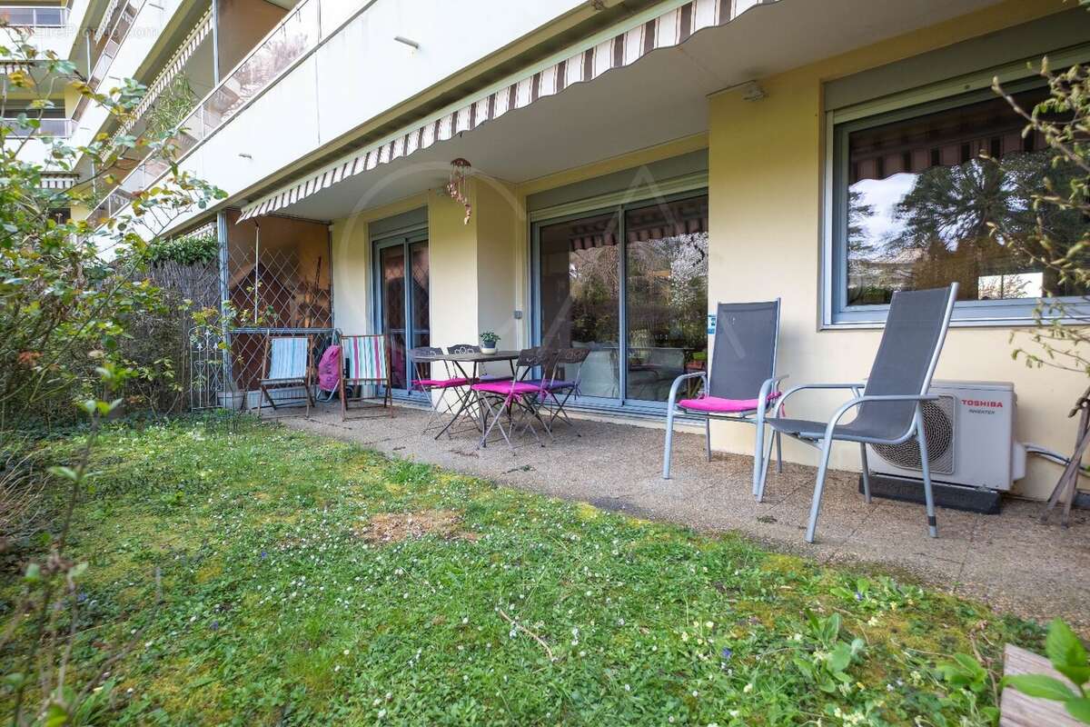Appartement à TASSIN-LA-DEMI-LUNE
