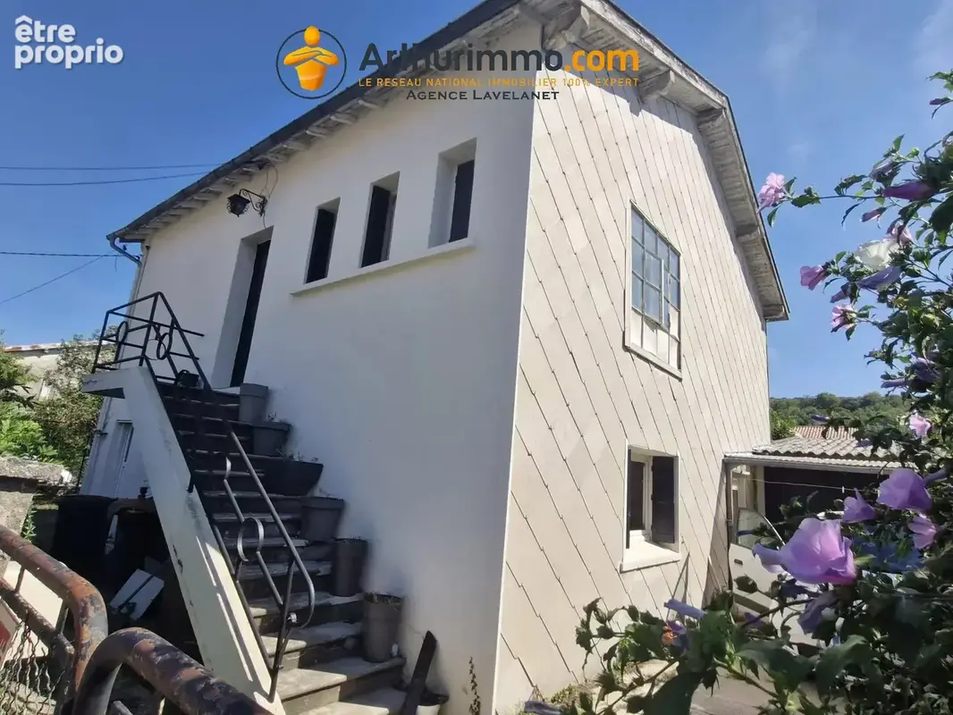 Maison individuelle avec jardin et garage - photo 2