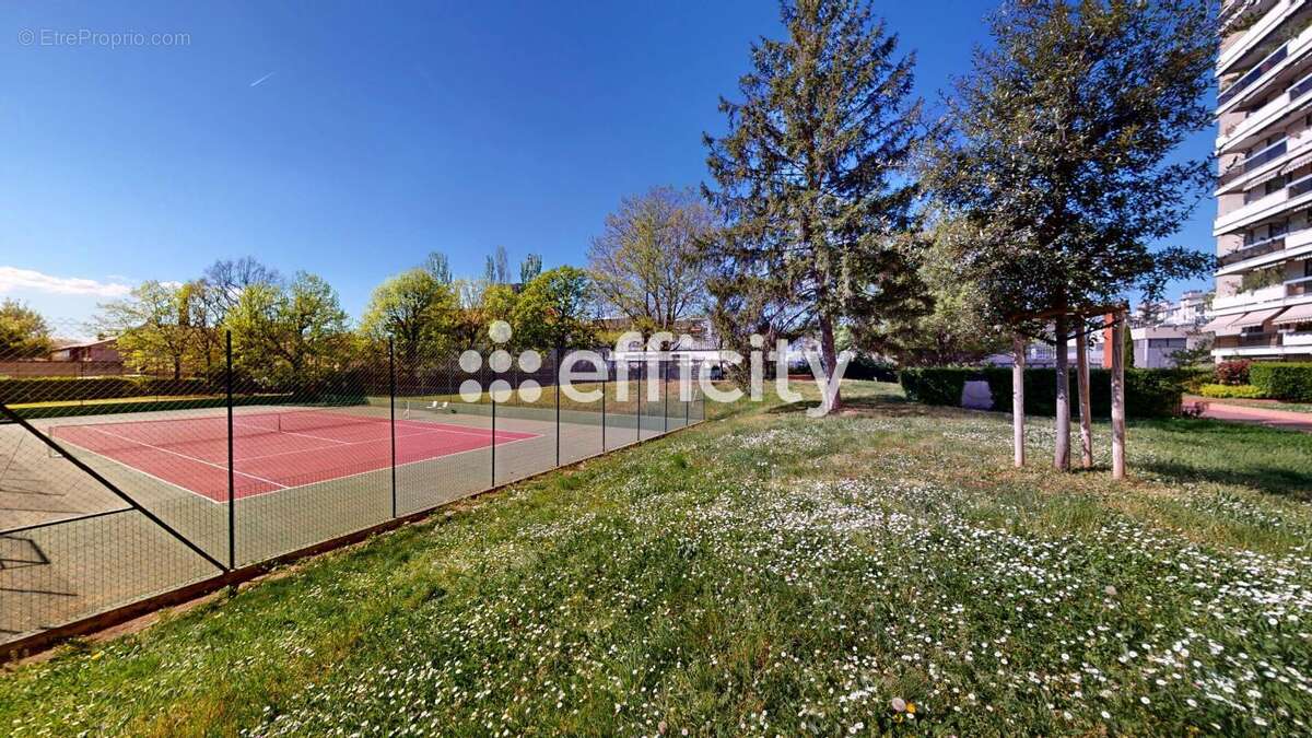 Appartement à LYON-8E