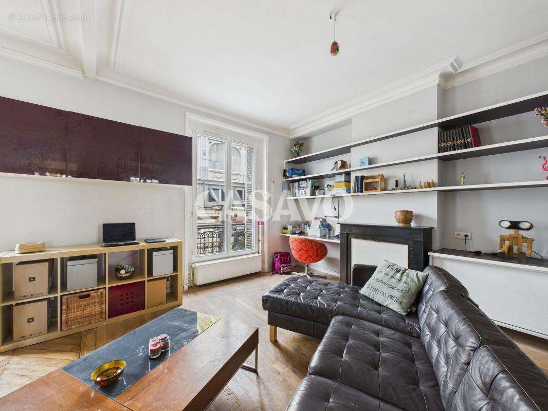 Appartement à PARIS-10E