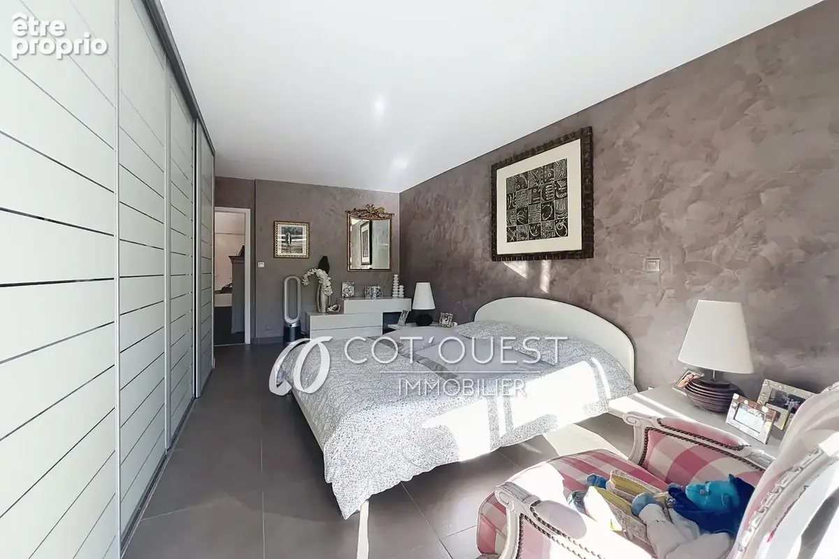 Appartement 90 m² à Antibes  - photo 9