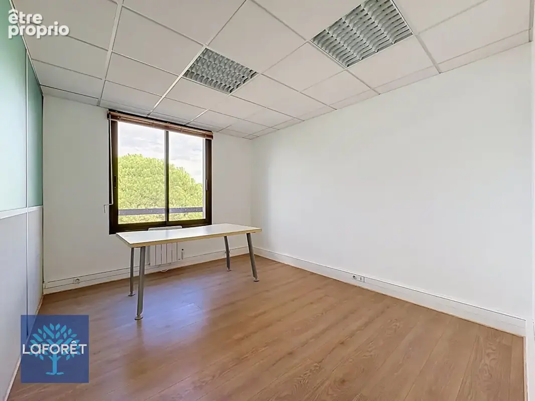 Mandat favoriz? bureaux à vendre - secteur des aunettes - photo 2