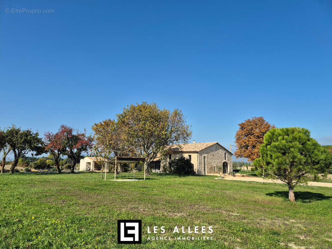 Maison à PUY-SAINT-MARTIN