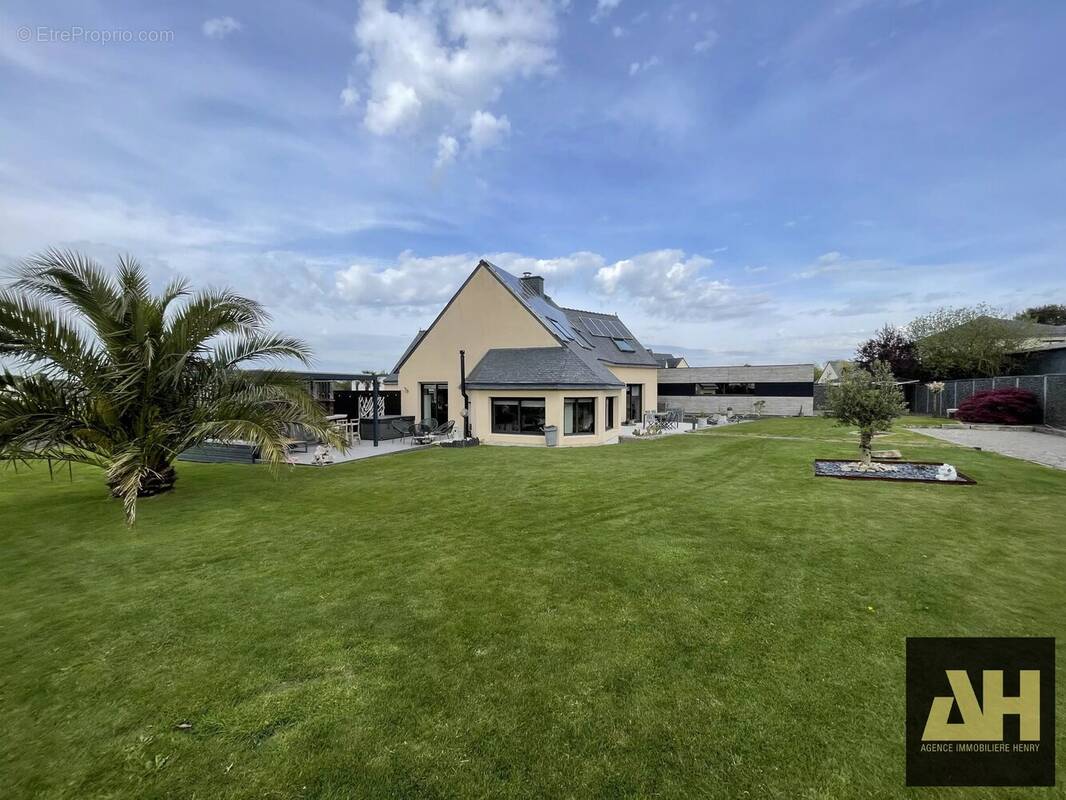 Maison à PLOUNEVENTER