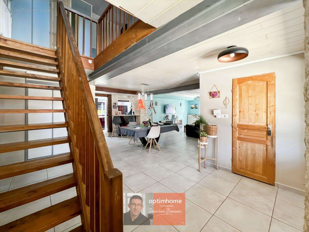 NANCE – Propriété de caractère de 240 m² avec dépendances, piscine et 3 720 m² de terrain - photo 17