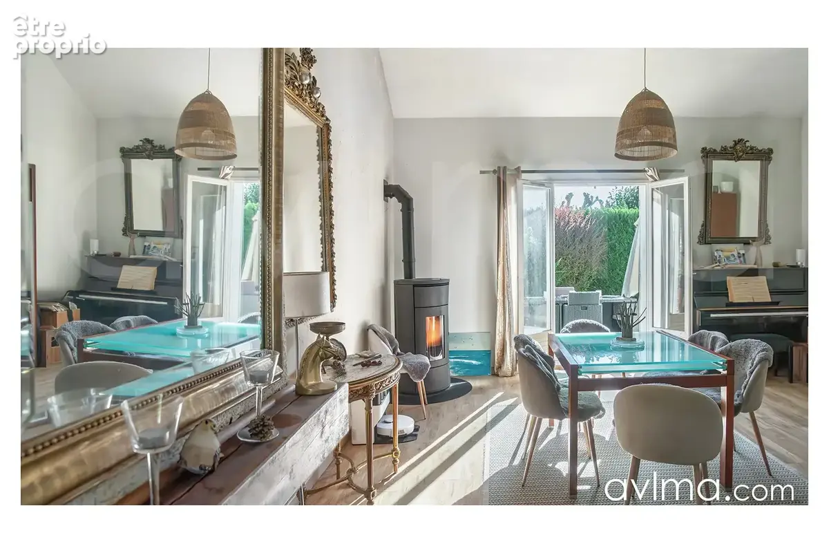 Maison familiale au cœur d’une résidence prisée - 5 chambres - 254m2 au sol - photo 6