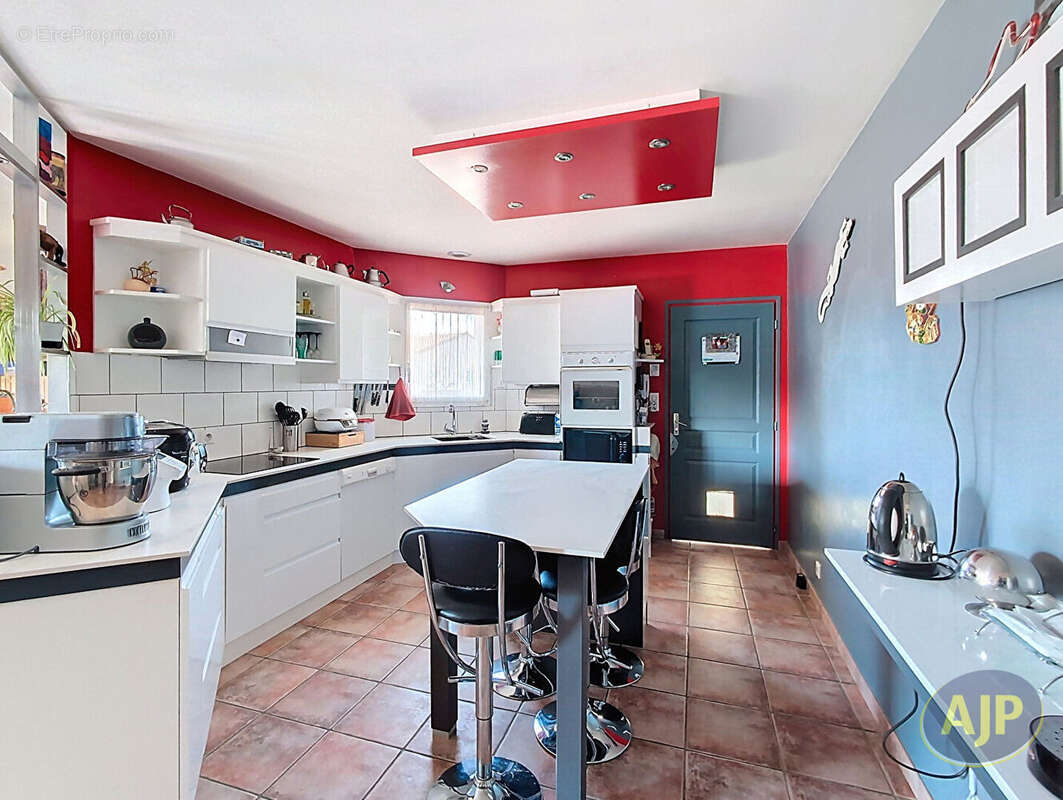 Maison à VIEILLEVIGNE