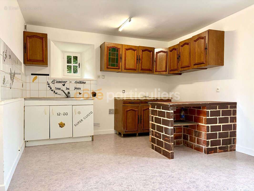 Maison avec dépendances sans aucun vis-à-vis à la campagne - LE LOREY - photo 7