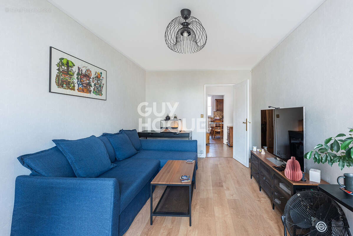 Appartement à IVRY-SUR-SEINE