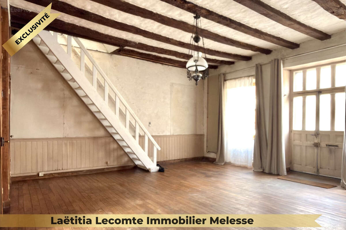Maison à MELESSE