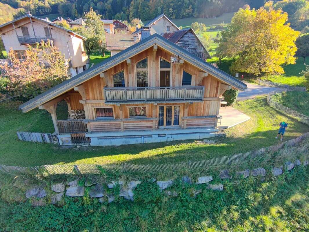 Appartement à LES AVANCHERS-VALMOREL