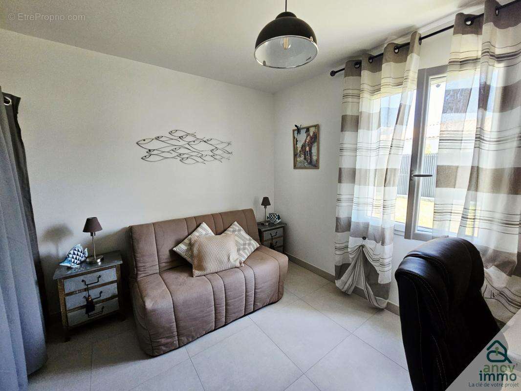 Maison à PORT-DES-BARQUES