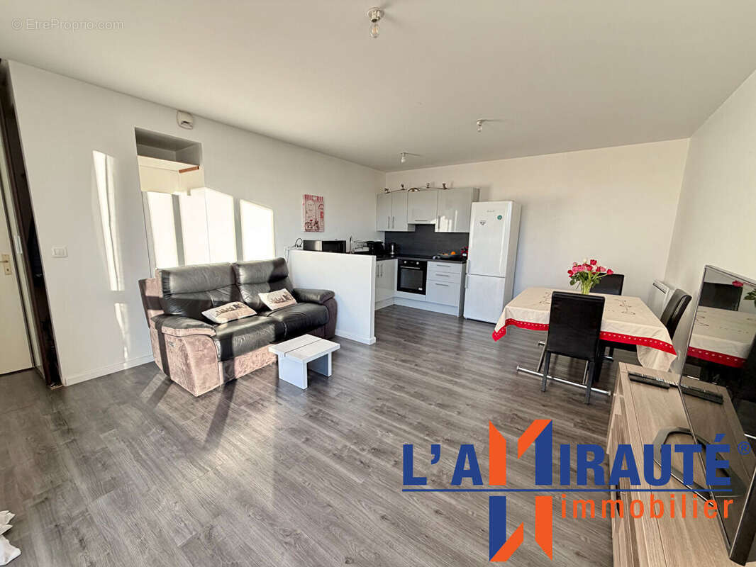 Appartement à SARTROUVILLE