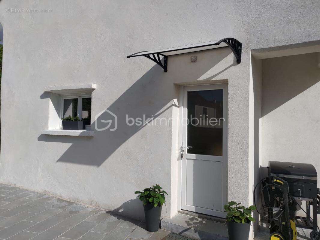 Maison à BUSSY-SAINT-GEORGES