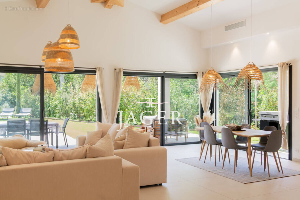 Maison à GRIMAUD