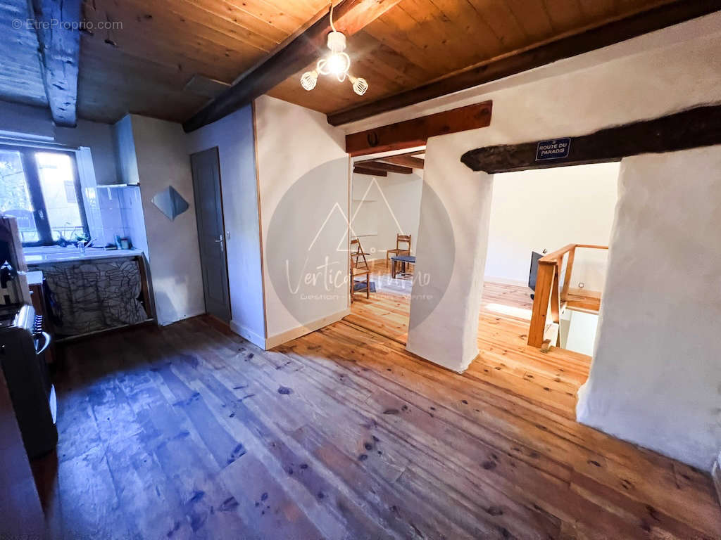 Appartement à BELLENTRE