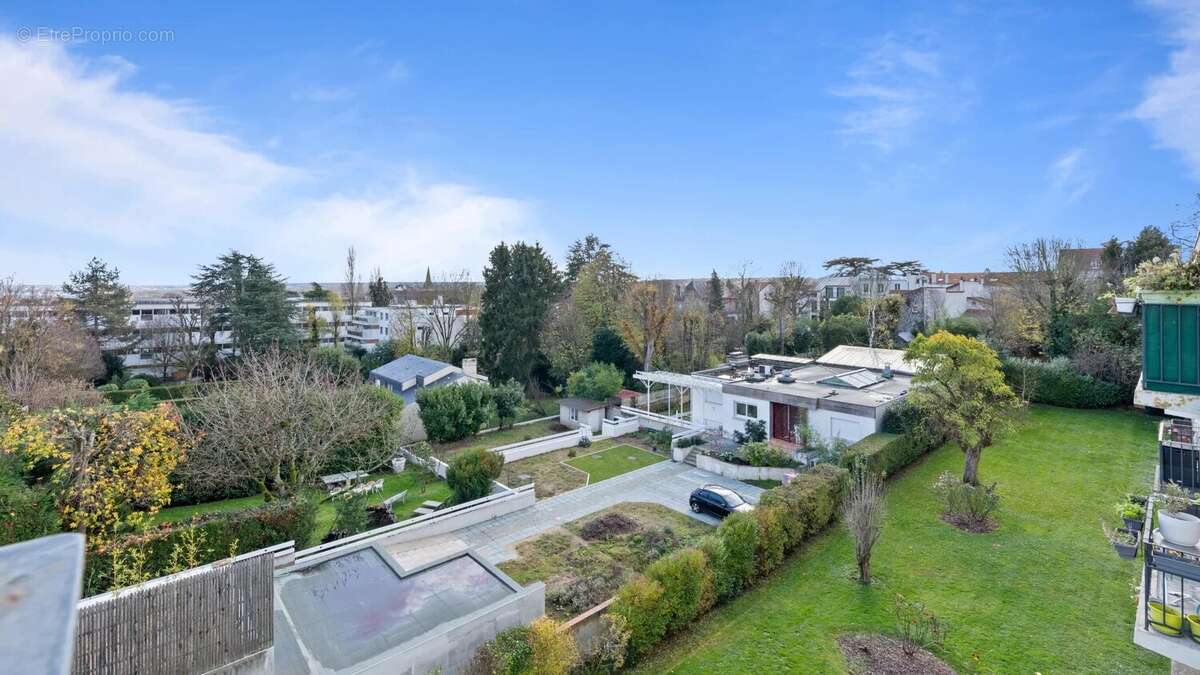 Appartement à GARCHES