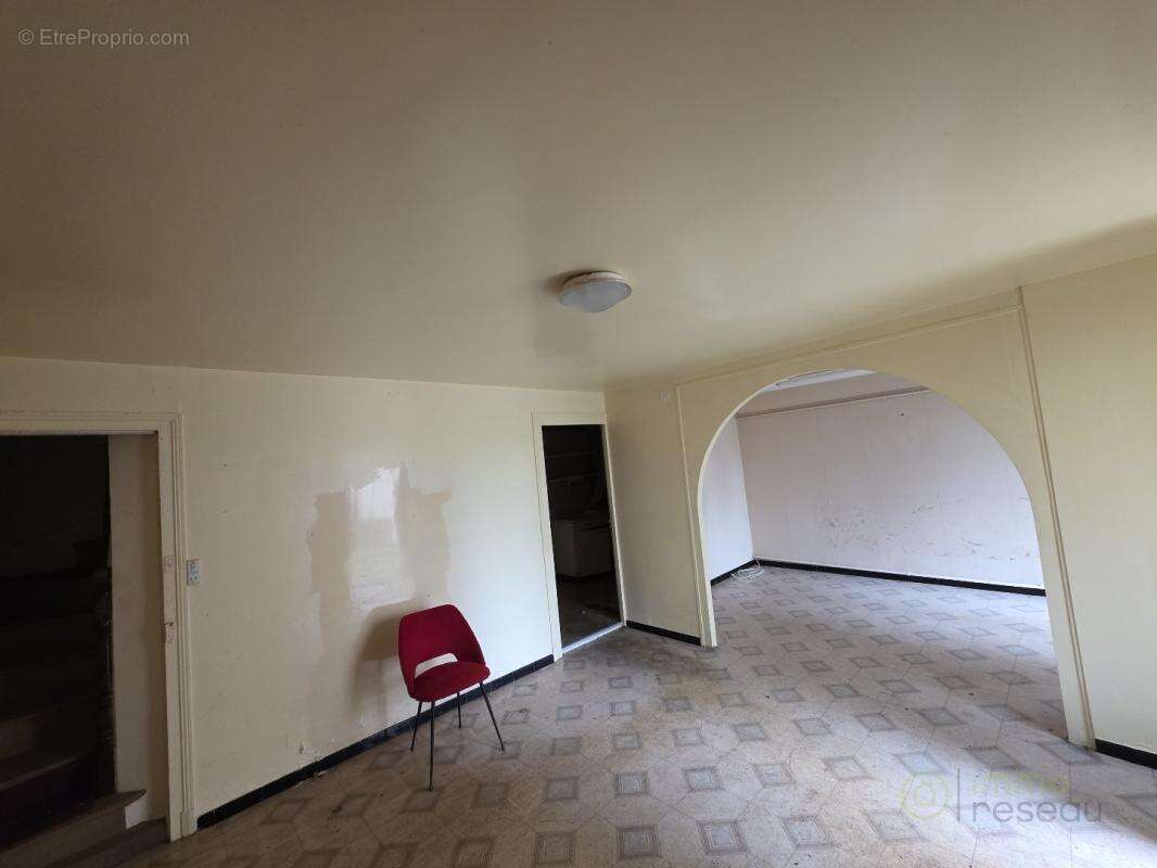 Maison 118 m² à La Trimouille  - photo 4