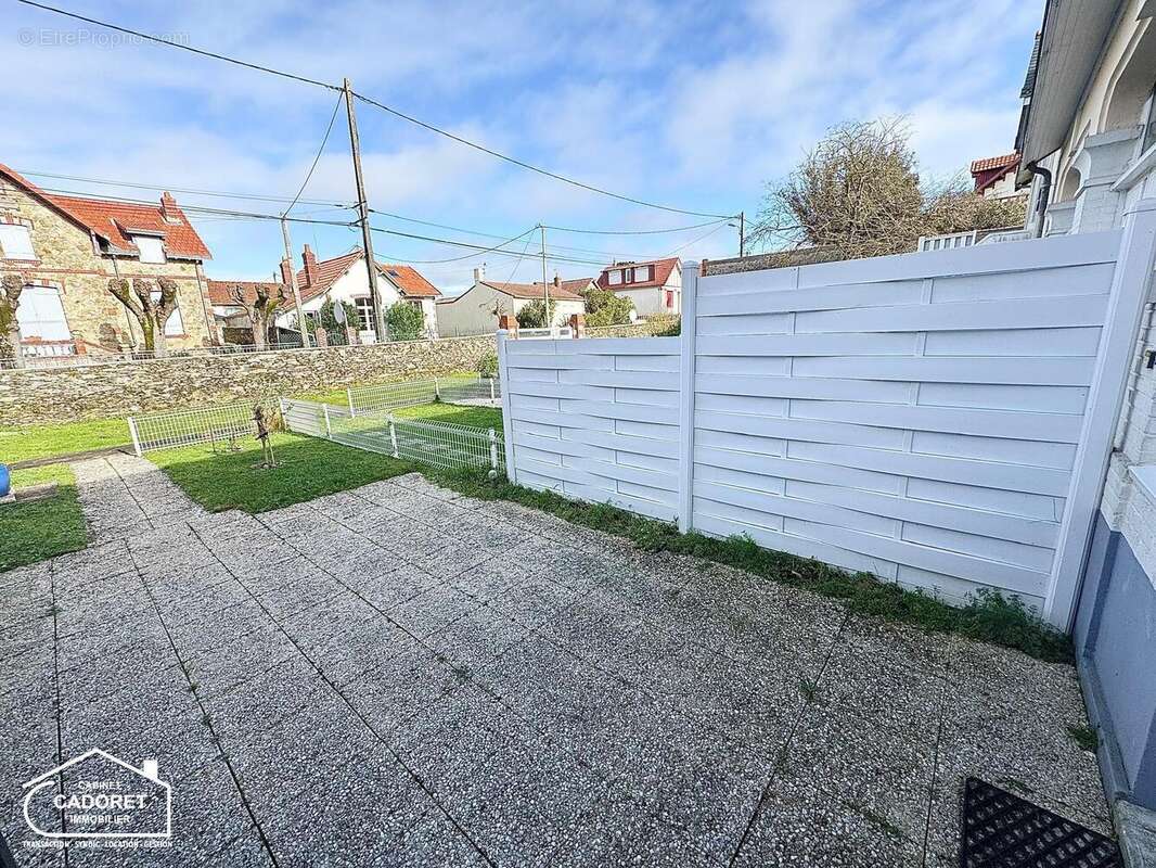   - Appartement à SAINT-MICHEL-CHEF-CHEF