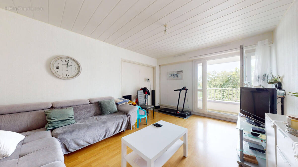 Appartement à SAINTE-LUCE-SUR-LOIRE