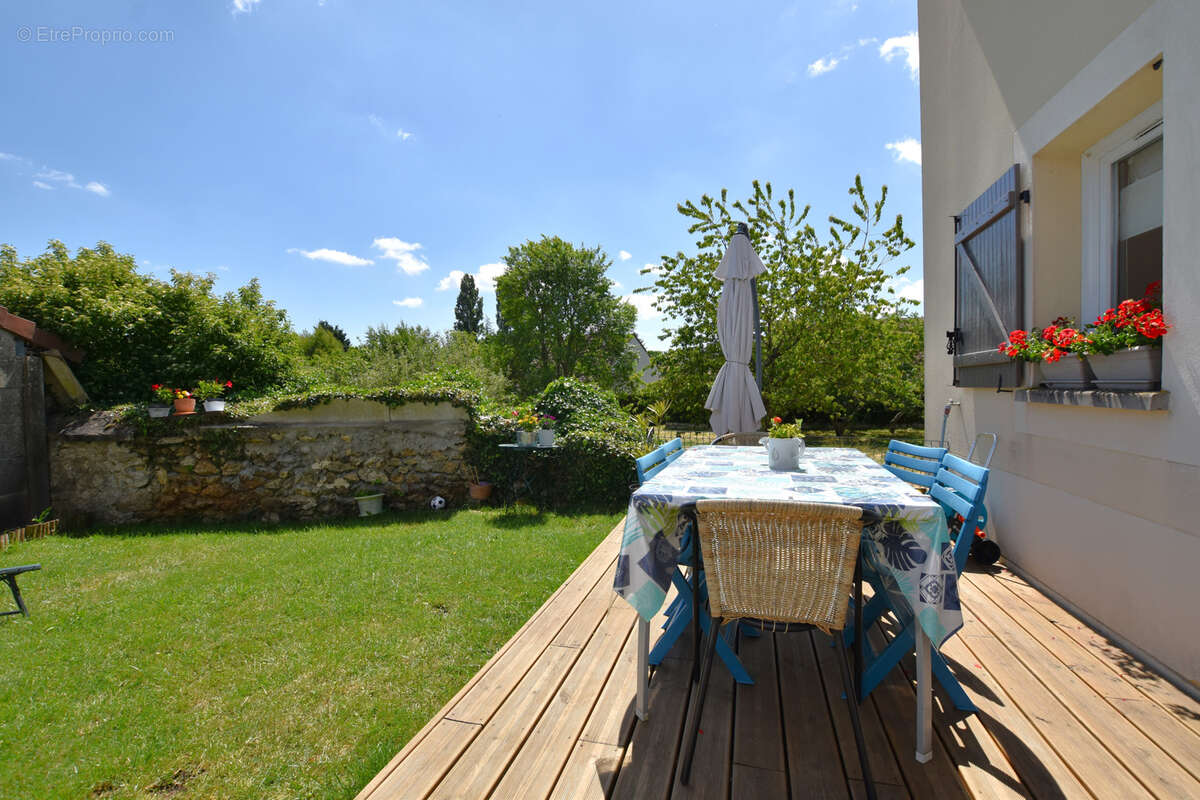 Maison à LES ESSARTS-LE-ROI