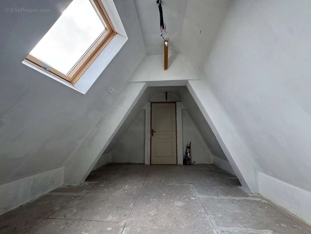 Maison à WALINCOURT-SELVIGNY