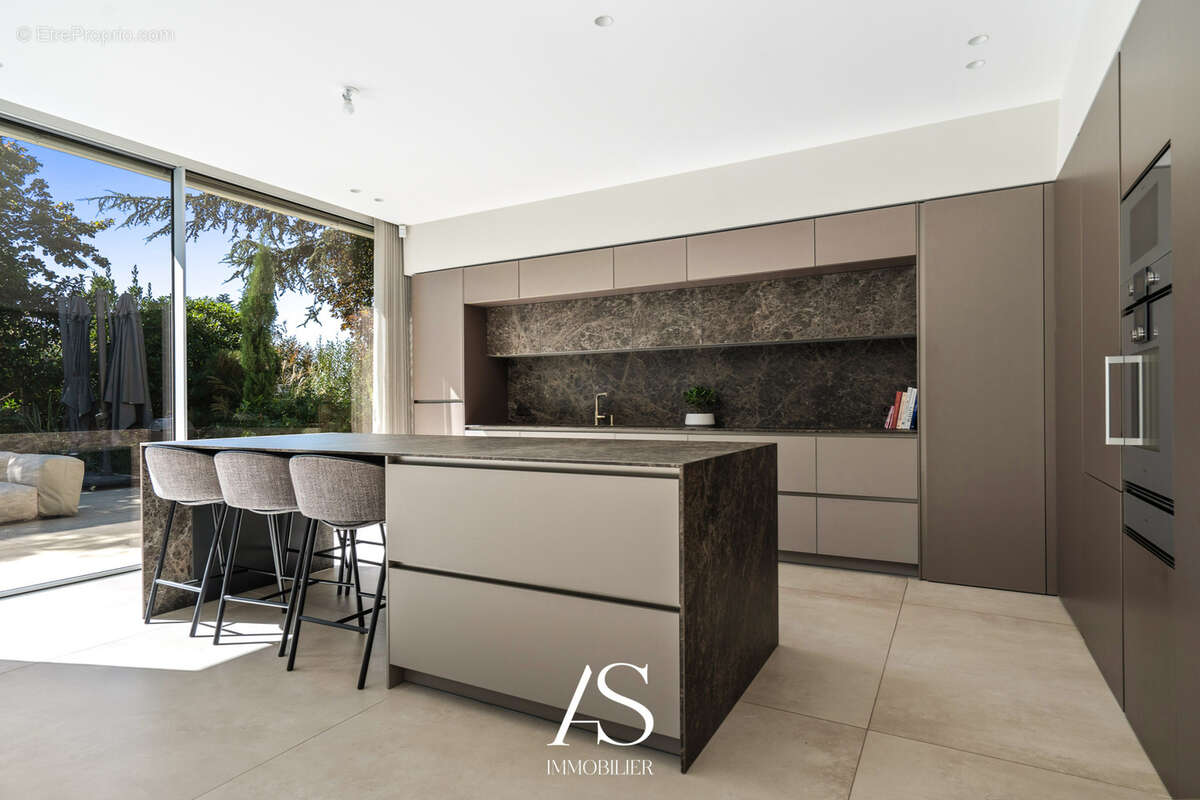 Maison à SAINT-CYR-AU-MONT-D'OR