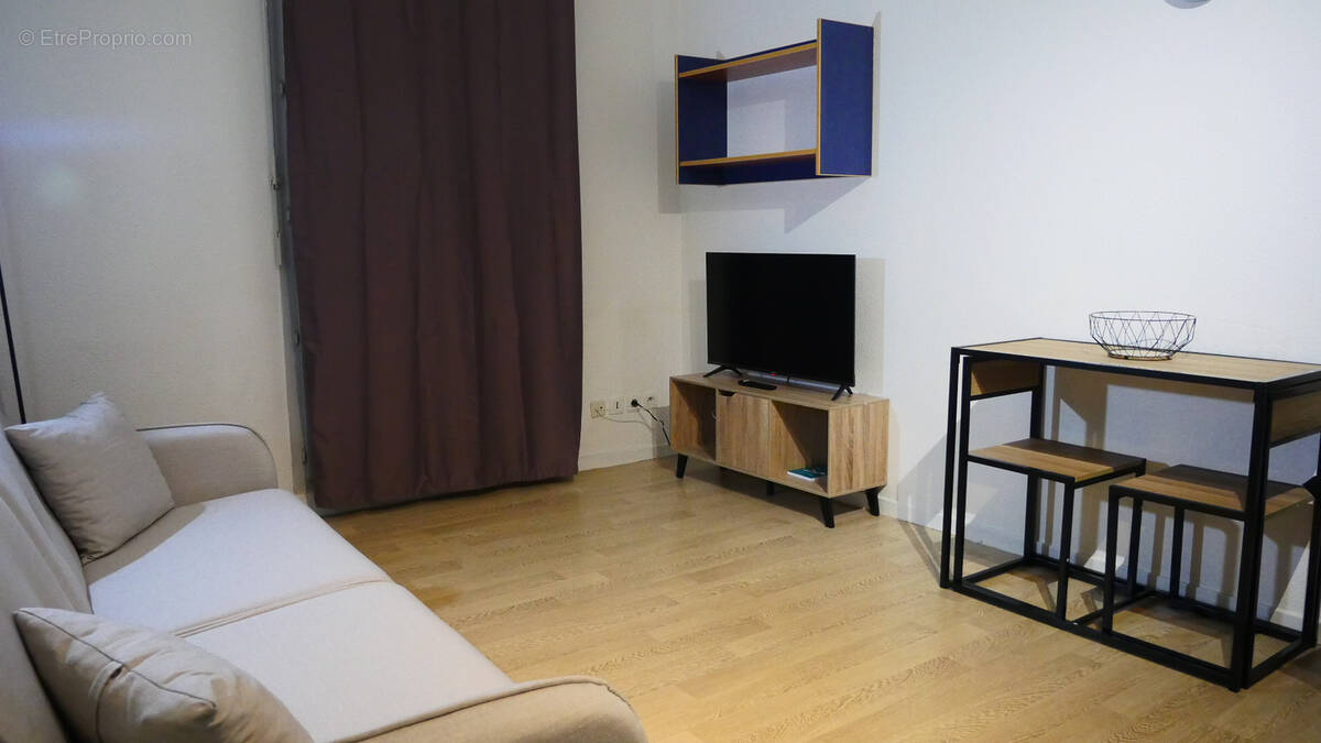 Appartement à FONTAINE