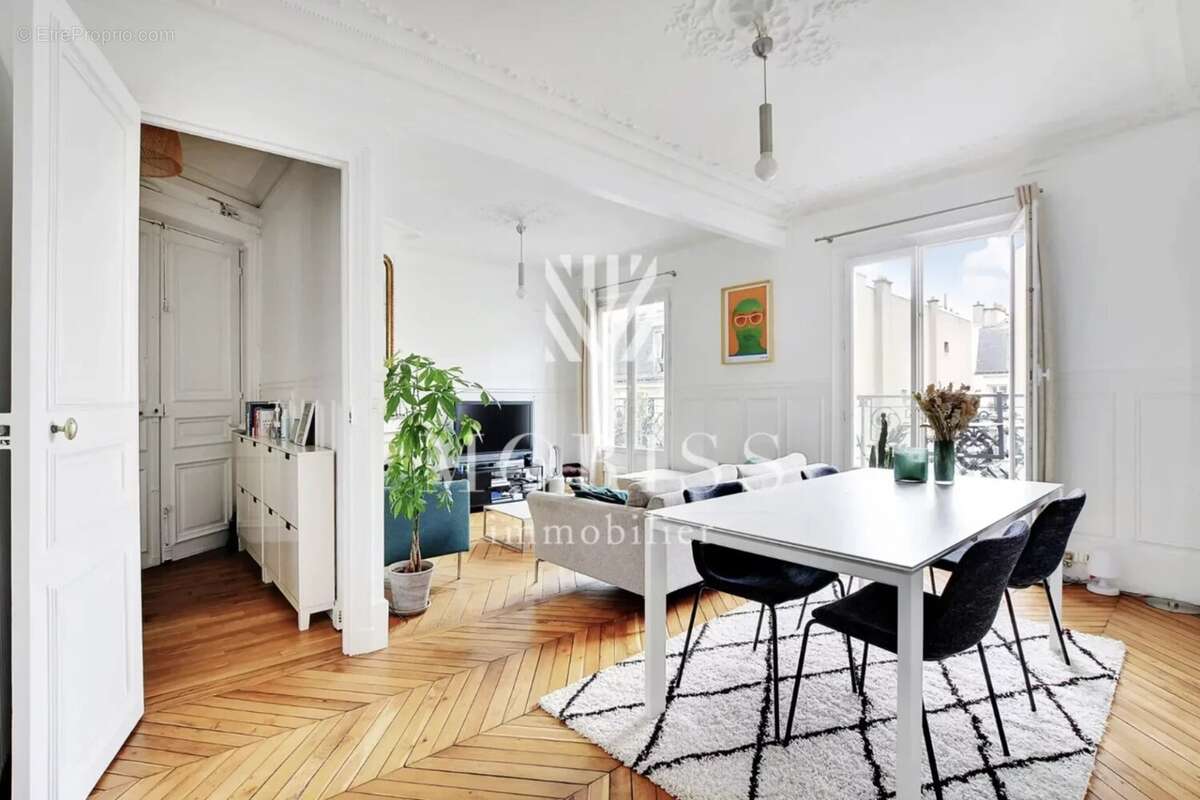 Appartement à PARIS-4E