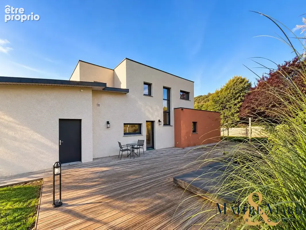 Maison 5 pièces 147 m² à vendre à Echenoz-La-Meline (70000) - photo 1